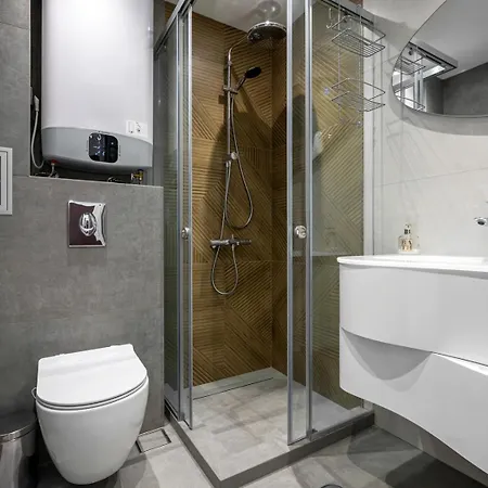 Stylish 2br W/ Free Parking Near Lokomotiv Stadium アパート プロヴディフ